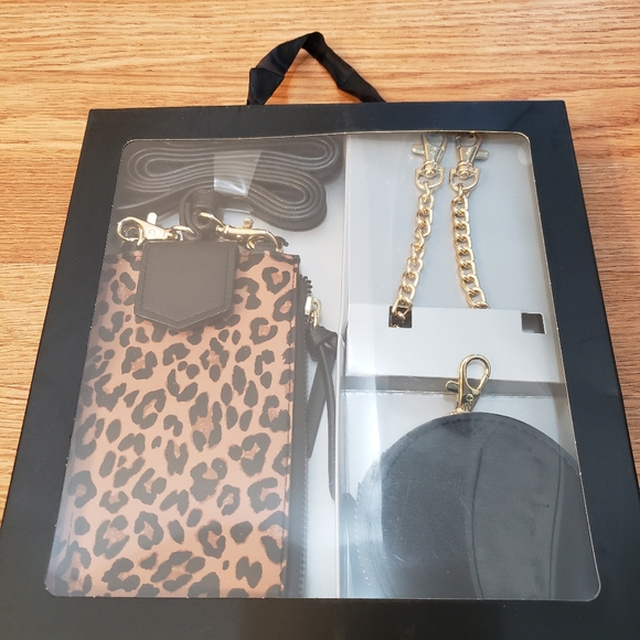 No Boundaries 3 Piece Gift Set. - Picture 3 of 5